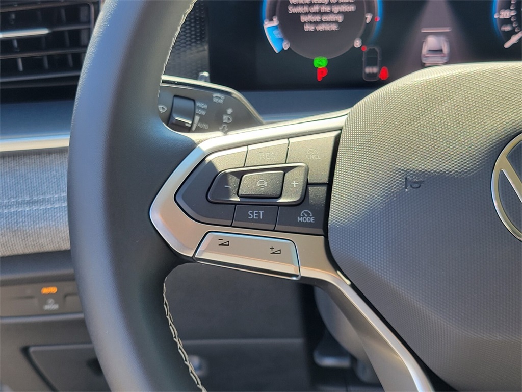 2025 Volkswagen Tiguan S photo 11