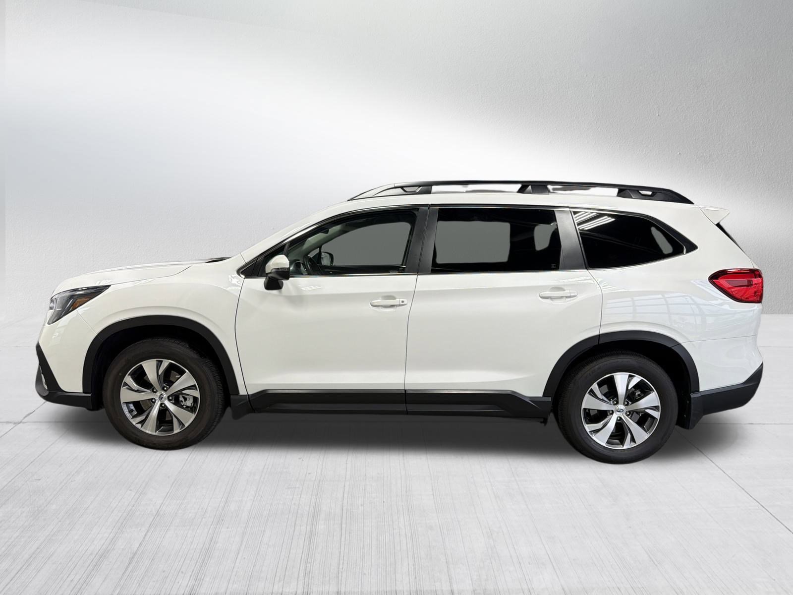 2023 Subaru Ascent Premium photo 4