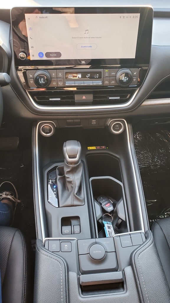 2024 Toyota Grand Highlander Limited photo 21