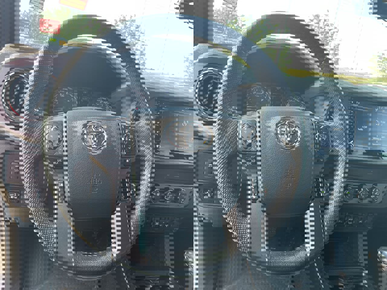 2020 Toyota Tacoma TRD Sport 4x4 photo 6