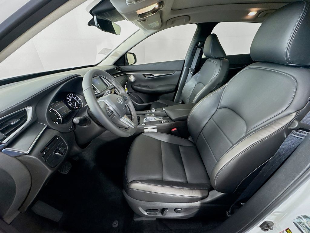 2025 Infiniti QX50 Luxe photo 21