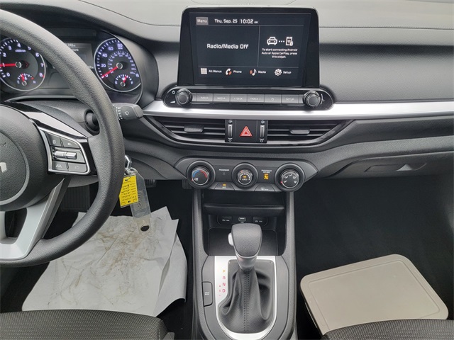 2023 Kia Forte LXS photo 21