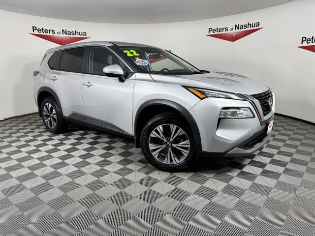 2022 Nissan Rogue SV's photo