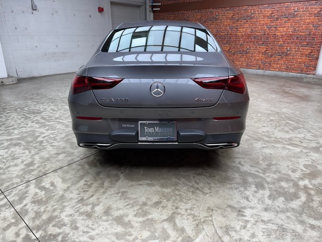2025 Mercedes Benz CLA 250 4MATIC photo 4