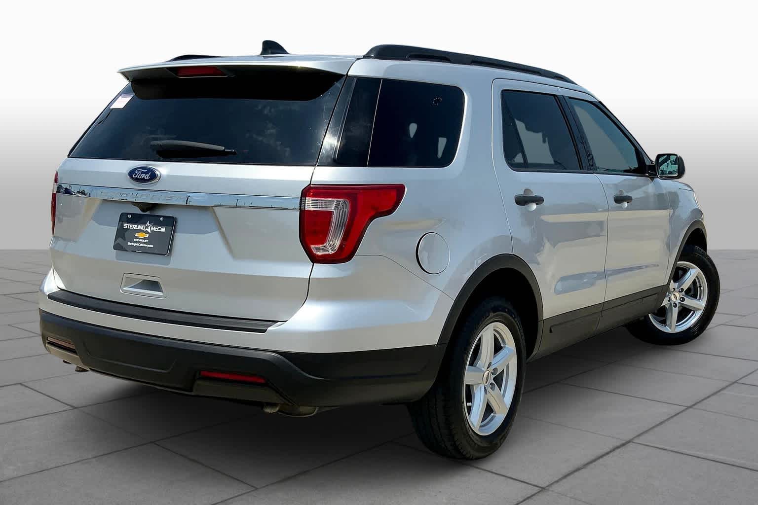 2019 Ford Explorer Base photo 10