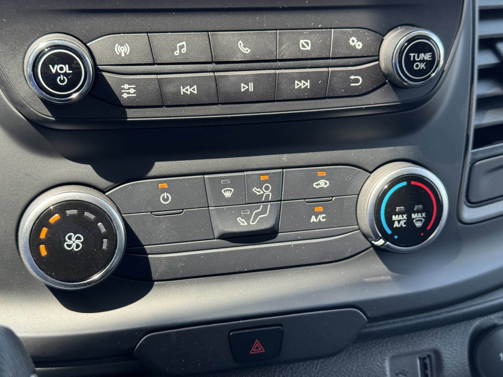 2025 Ford Transit photo 12