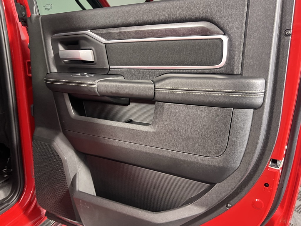 2024 Ram 2500 Big Horn photo 25