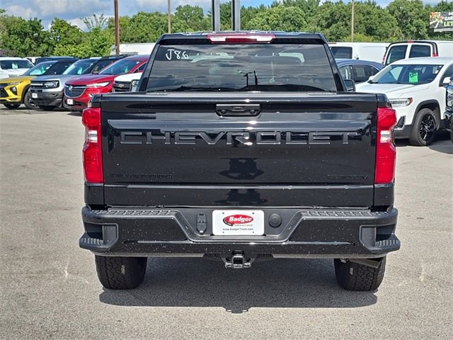 2026 Chevrolet Silverado 1500 Custom photo 3