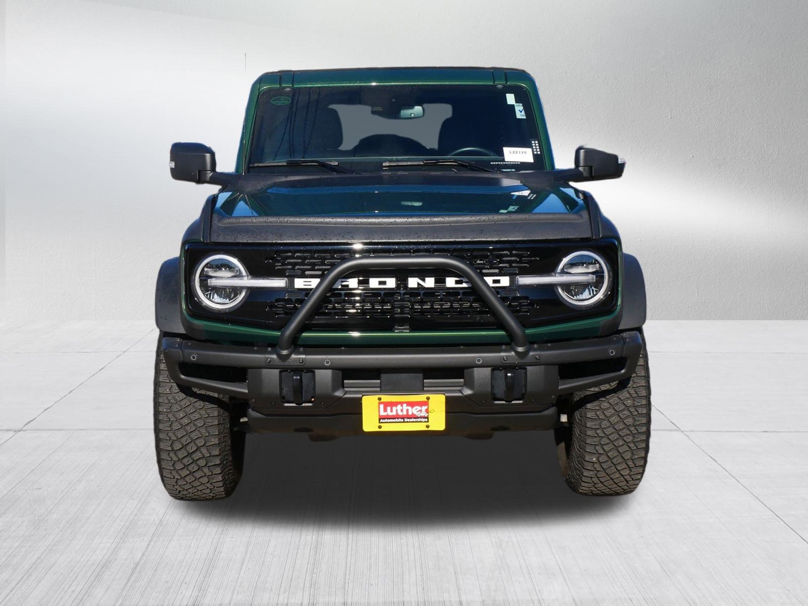 2023 Ford Bronco Wildtrak photo 2