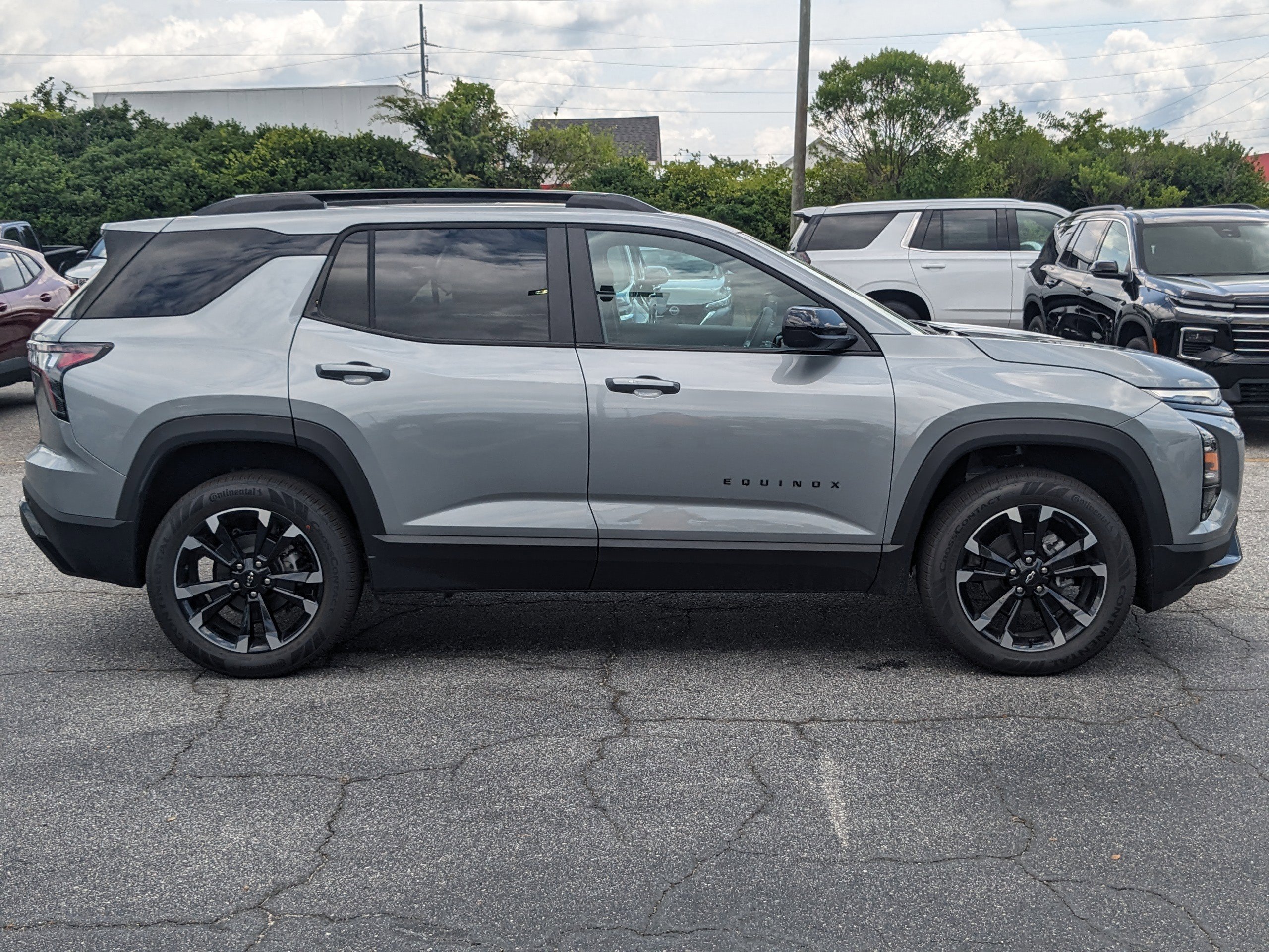 2026 Chevrolet Equinox RS photo 3