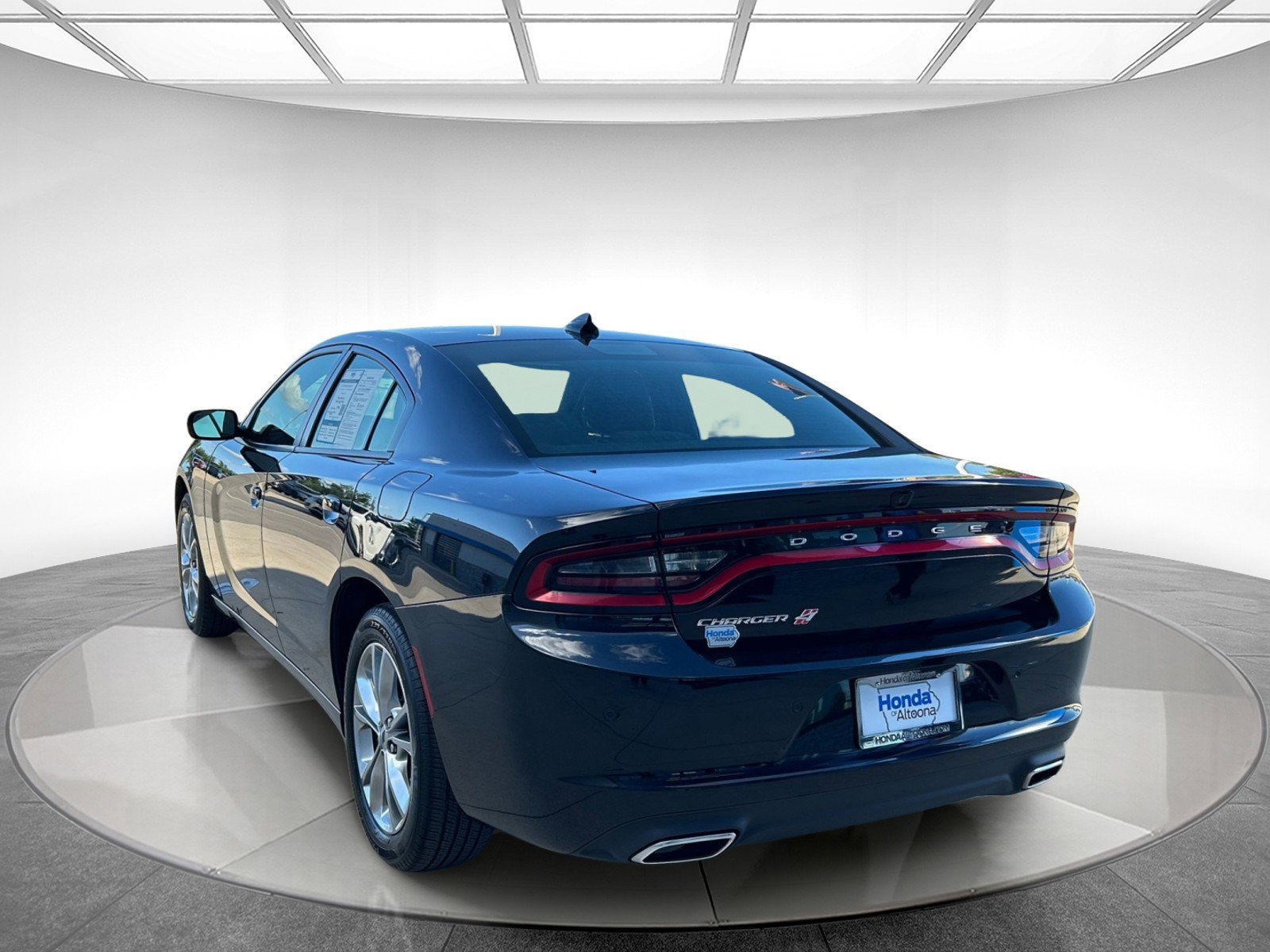 2022 Dodge Charger SXT photo 3