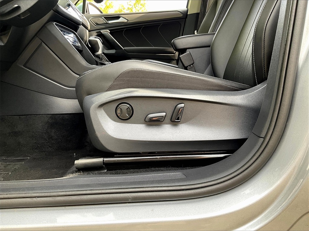 2024 Volkswagen Tiguan SE Wolfsburg Edition photo 25