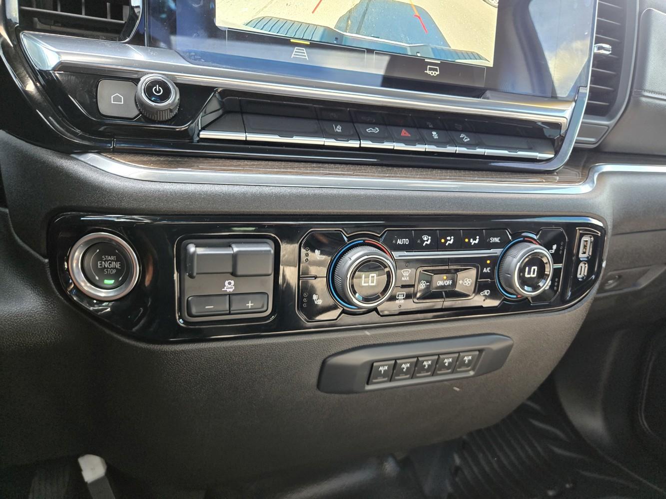 2025 Chevrolet Silverado 2500HD LT photo 7