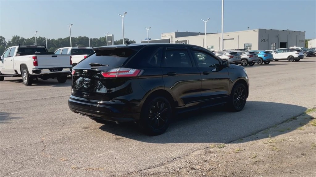 2024 Ford Edge SE photo 5