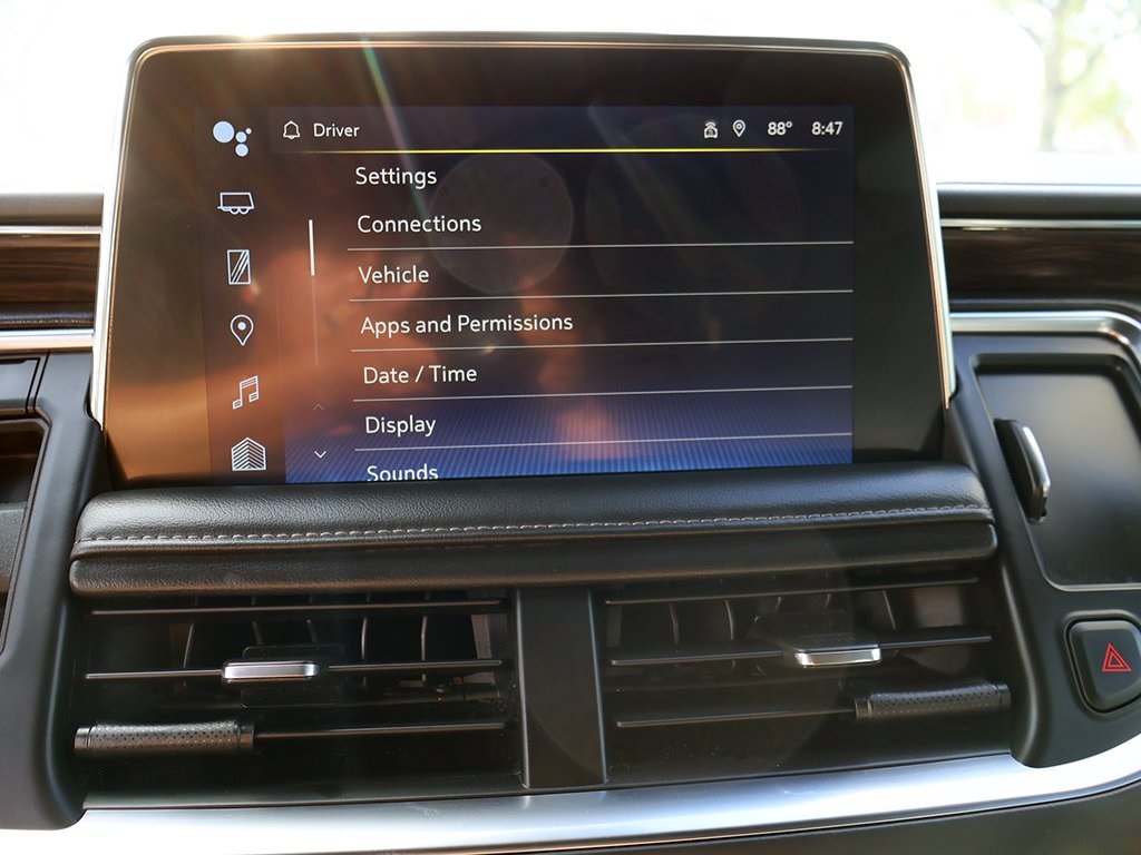 2023 Chevrolet Suburban Z71 photo 59