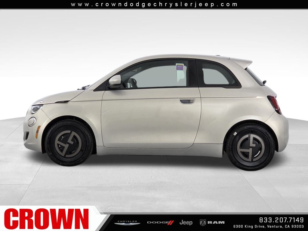 2025 Fiat 500e La Prima photo 6
