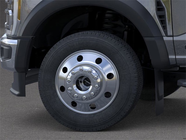 2025 Ford F-550 Lariat photo 18