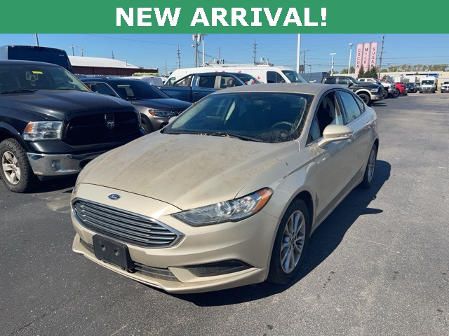 2017 Ford Fusion SE photo 3