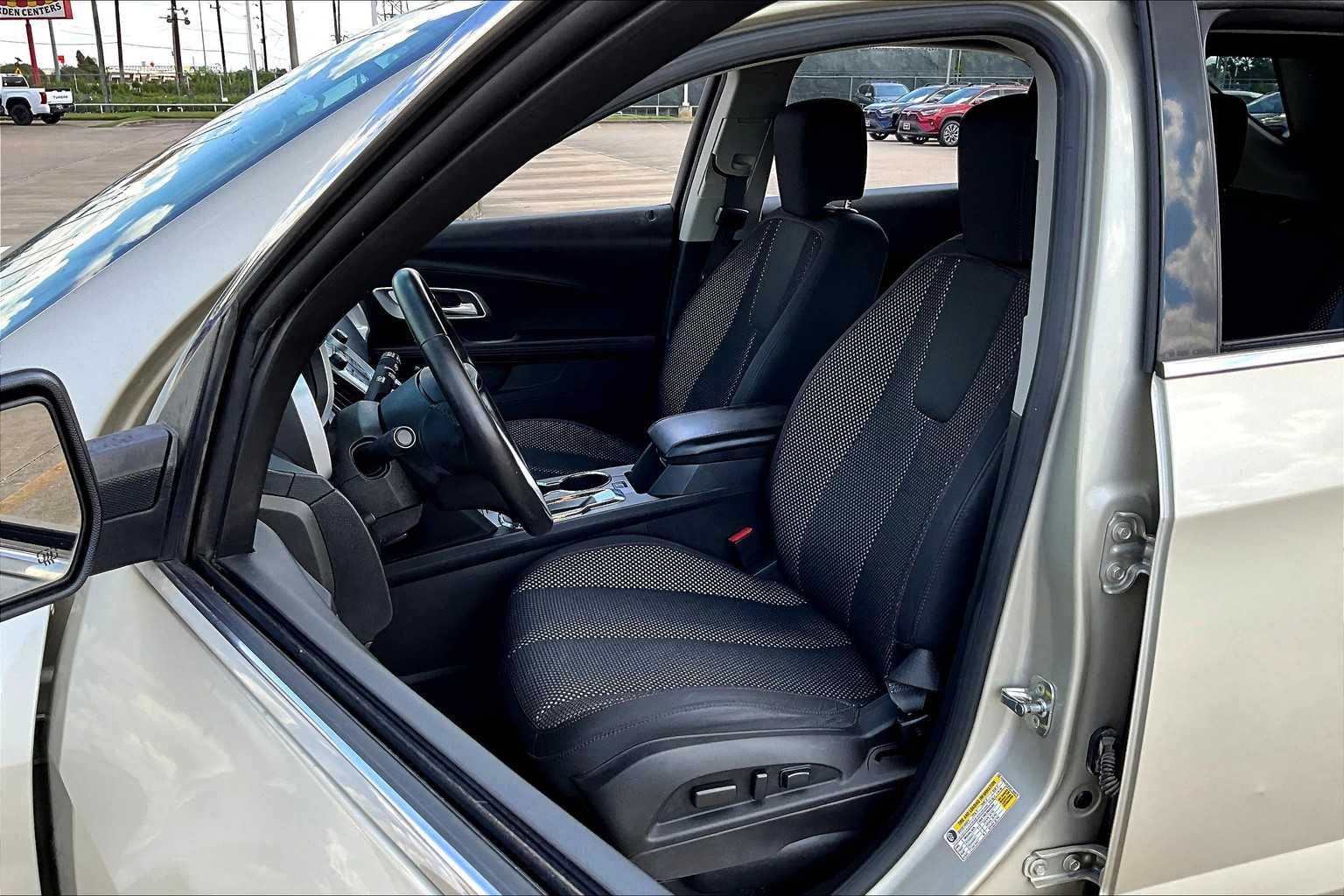 2013 Chevrolet Equinox LT photo 6
