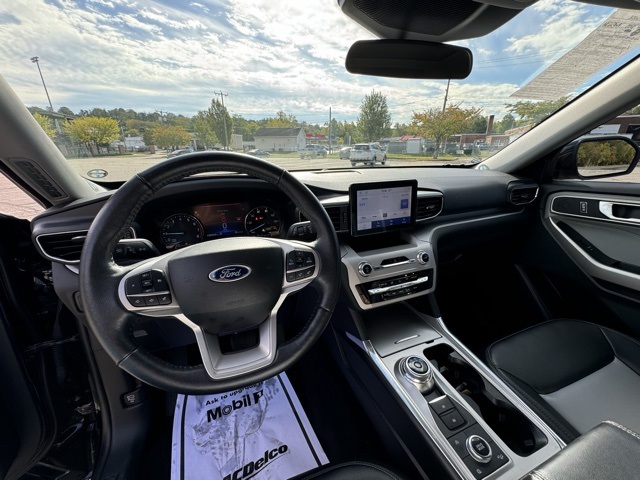 2023 Ford Explorer XLT photo 18