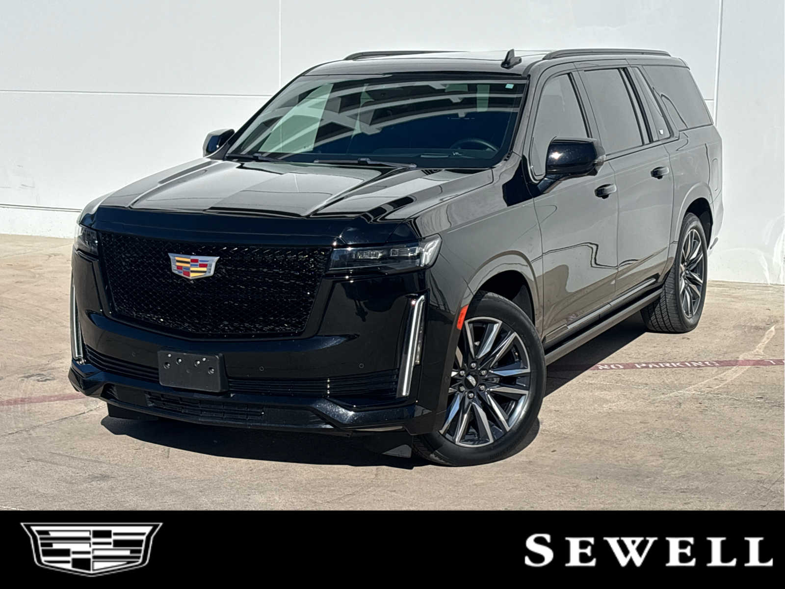2023 Cadillac Escalade ESV Sport Platinum's photo