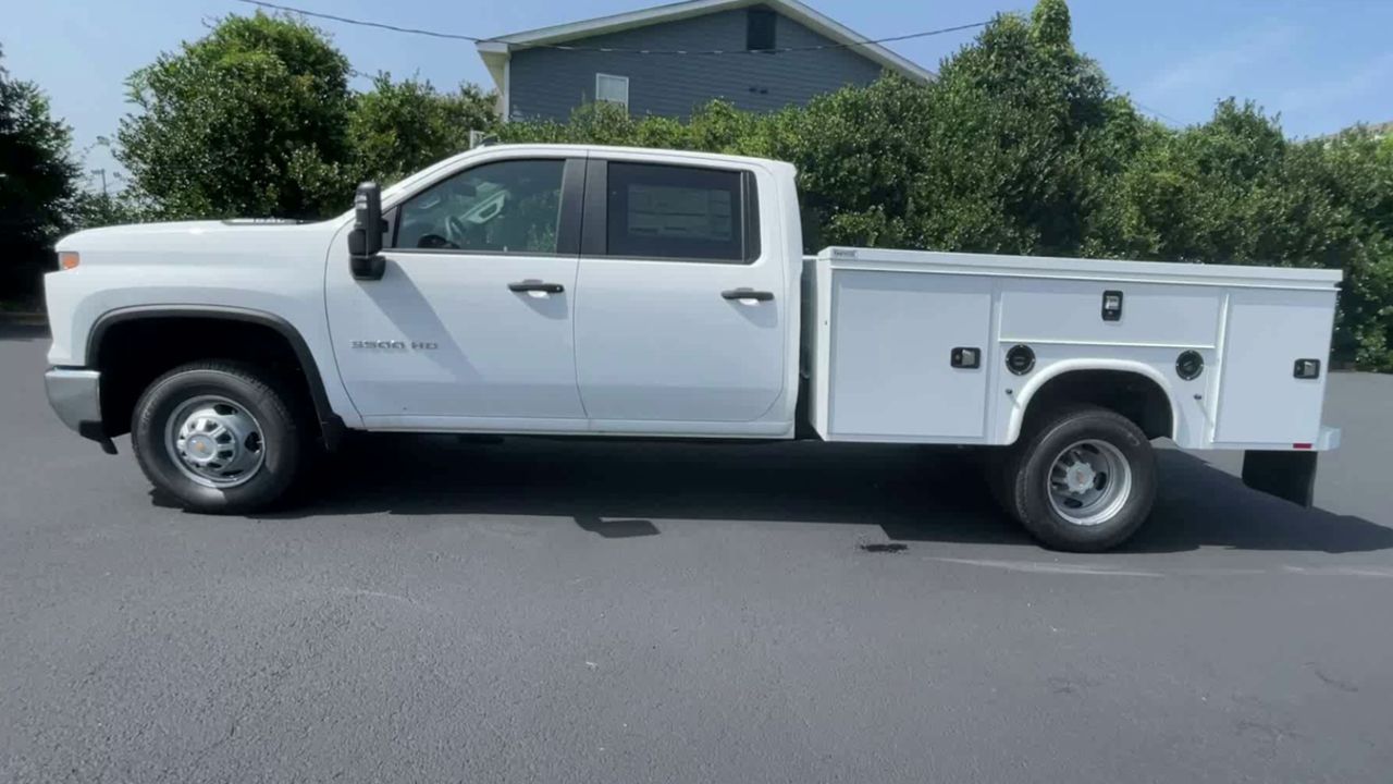 2024 Chevrolet Silverado 3500HD Work Truck photo 31
