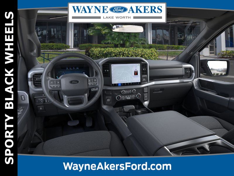 2025 Ford F-150 XLT photo 10