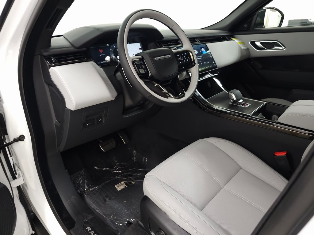2026 Land Rover Range Rover Velar SE photo 14
