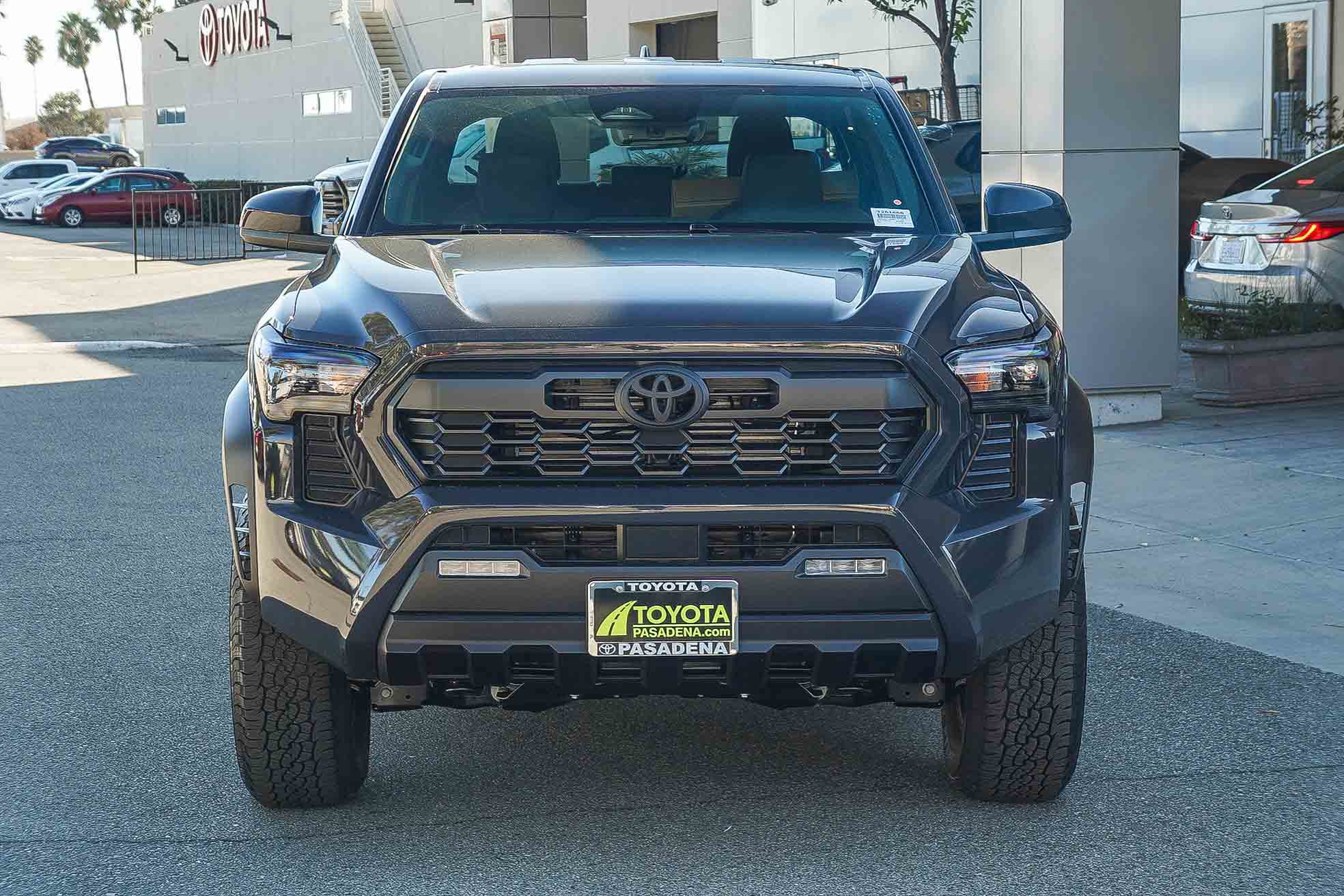 2025 Toyota Tacoma TRD Off-Road 4x4 Double Cab photo 2