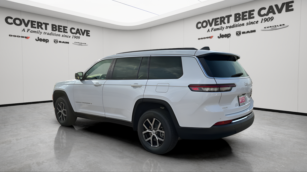 2025 Jeep Grand Cherokee Limited photo 3