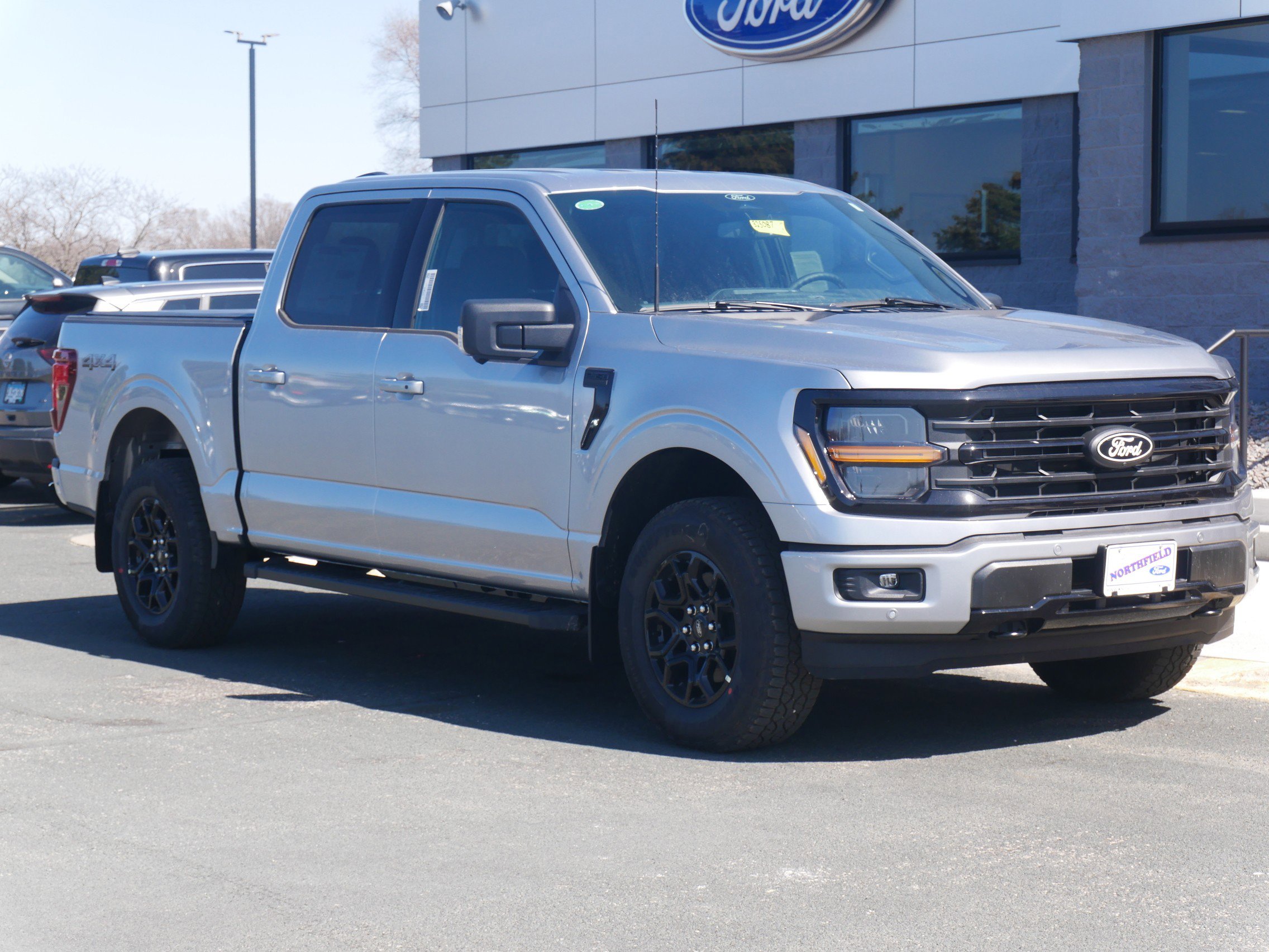 2025 Ford F-150 XLT photo 2