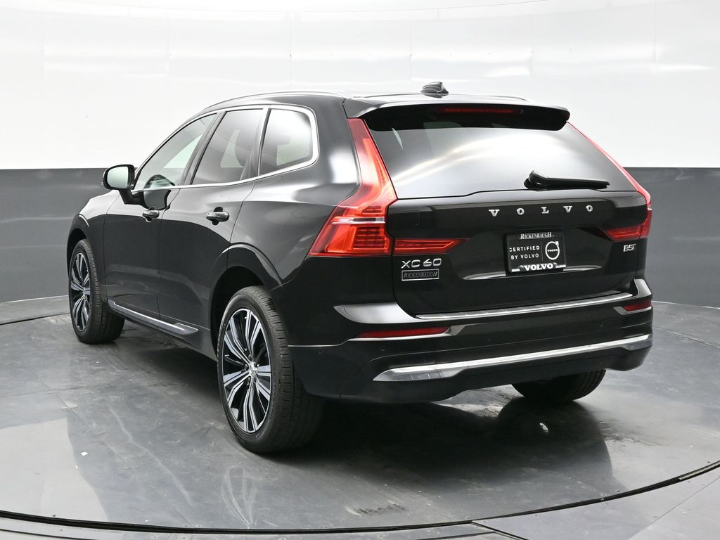 2023 Volvo XC60 B5 Plus photo 4