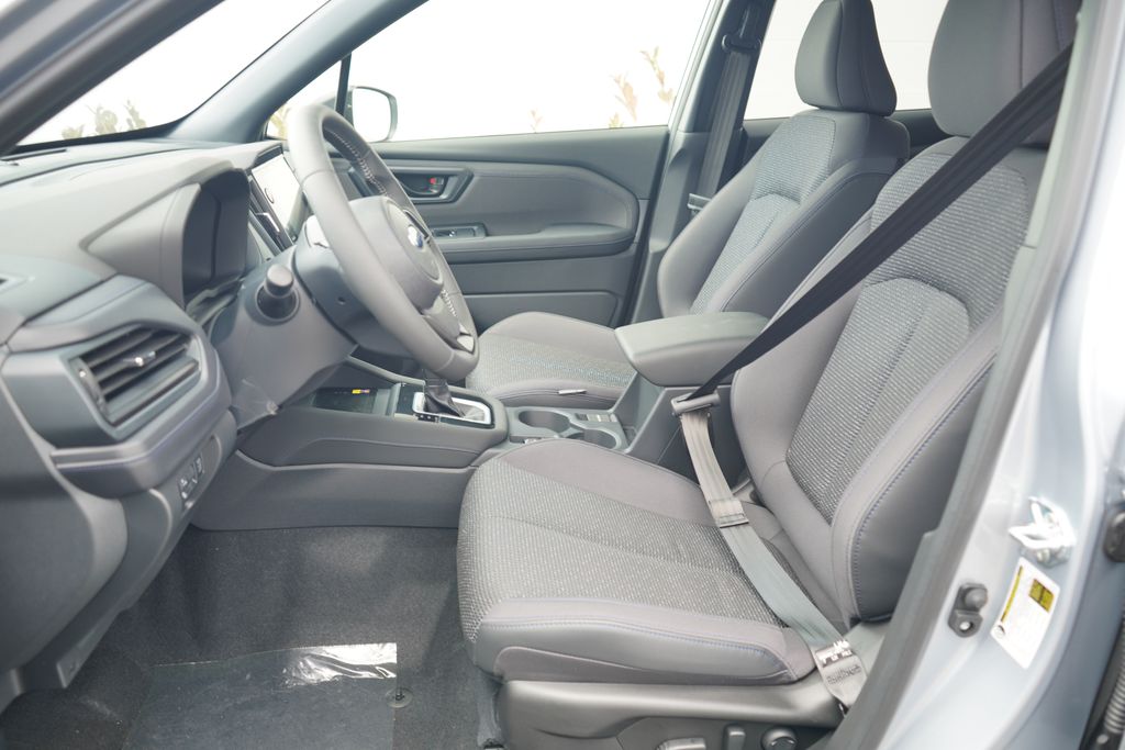 2025 Subaru Forester Premium photo 5