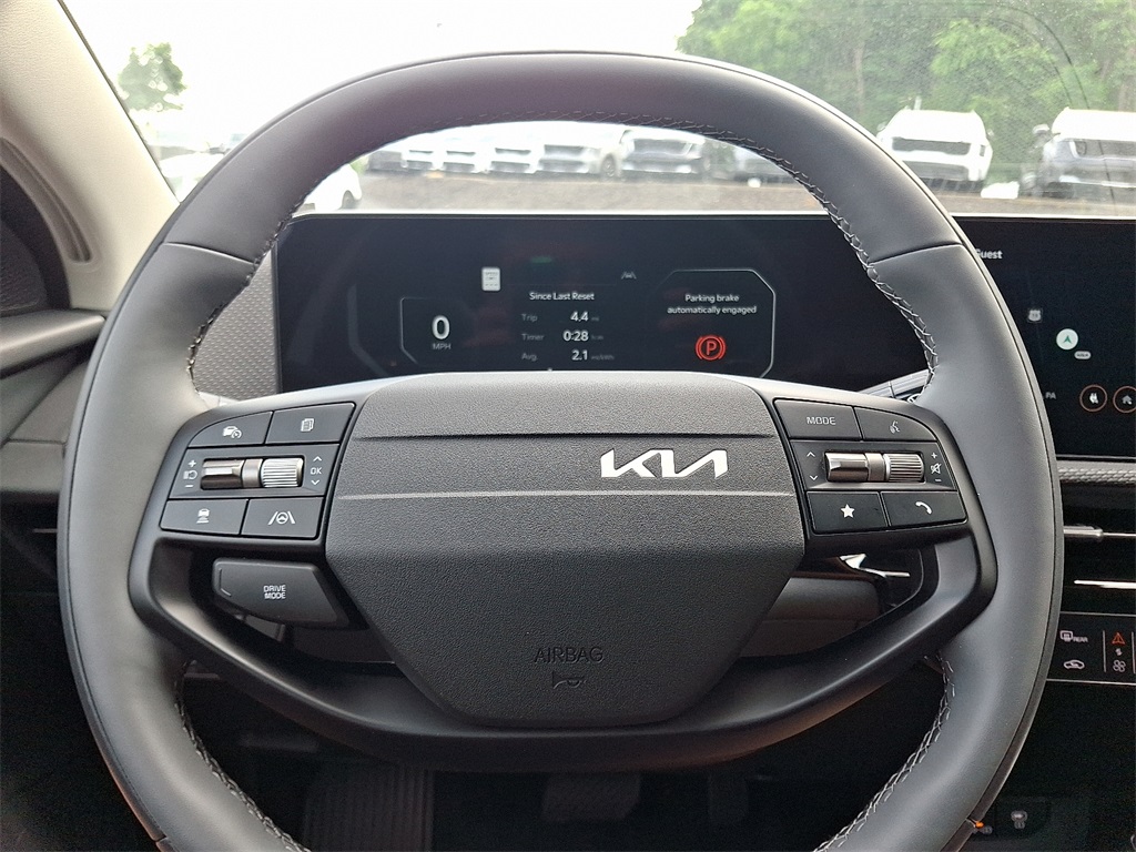 2025 Kia EV6 Wind photo 17
