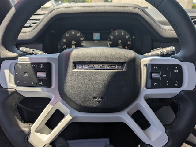 2025 Land Rover Defender 90 X-Dynamic SE photo 6