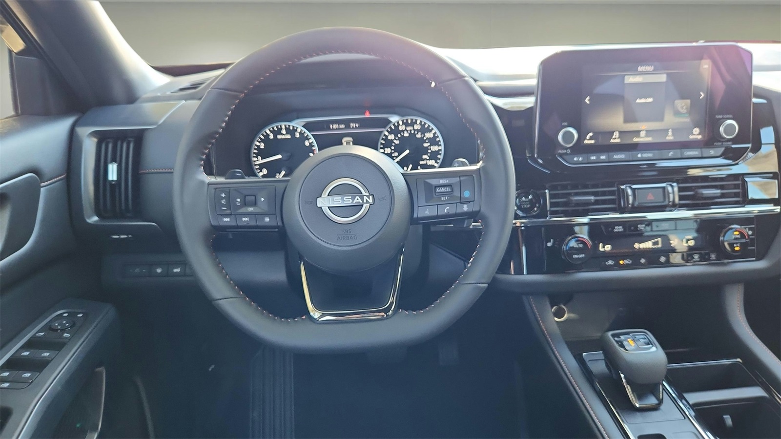 2025 Nissan Pathfinder Rock Creek photo 15