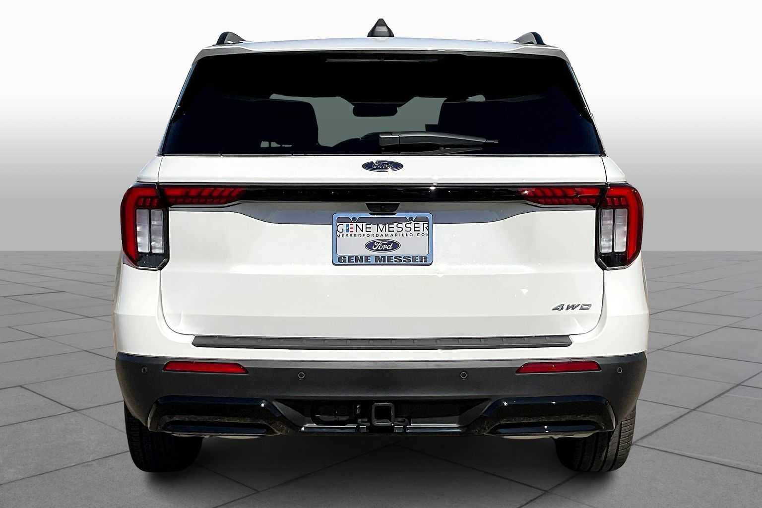 2025 Ford Explorer ST-Line photo 3