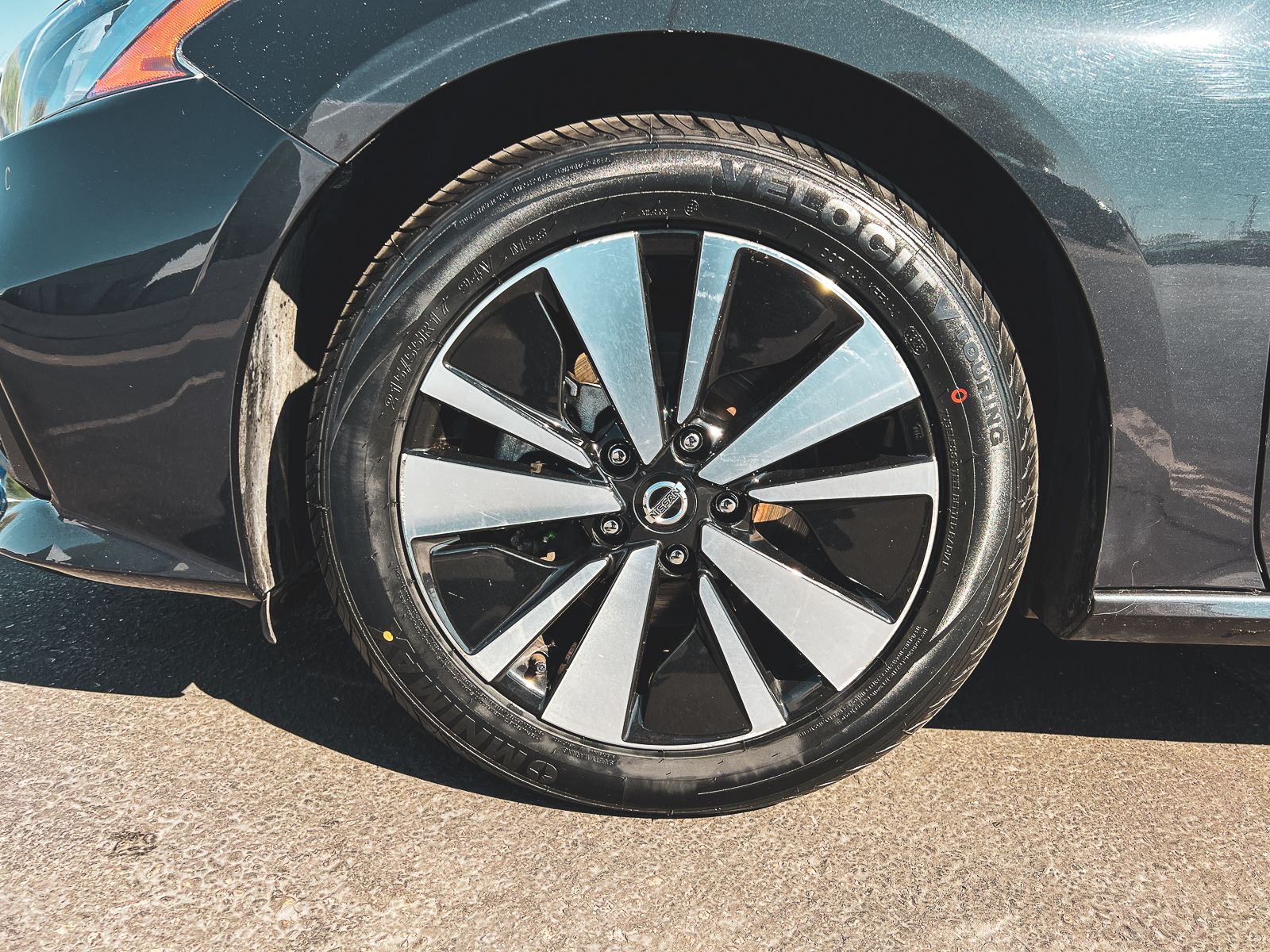 2022 Nissan Altima 2.5 SV photo 9