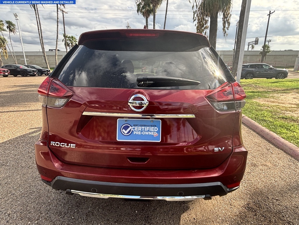 2020 Nissan Rogue SV photo 6