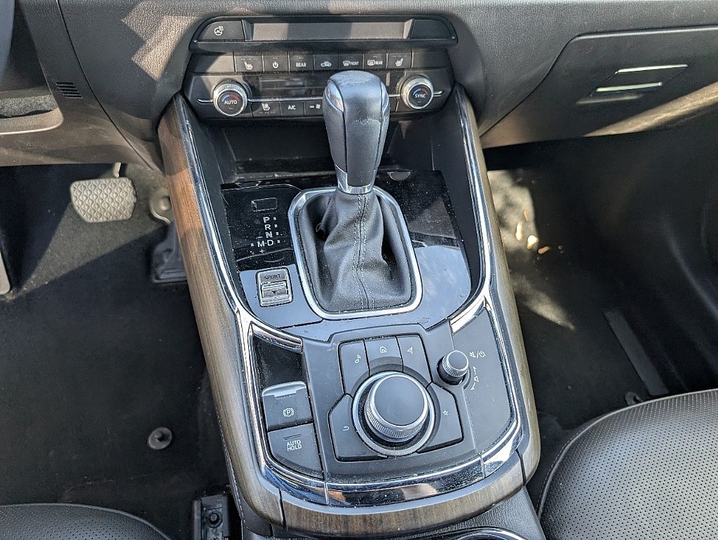 2023 Mazda CX-9 Signature photo 3