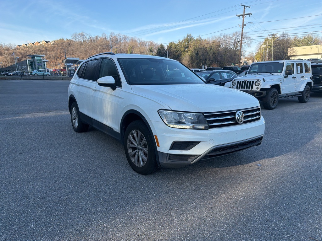 2019 Volkswagen Tiguan SE's photo