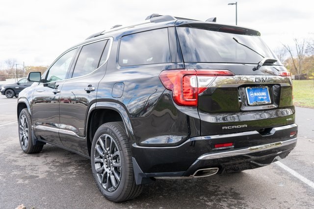 2023 Gmc Acadia Denali photo 3