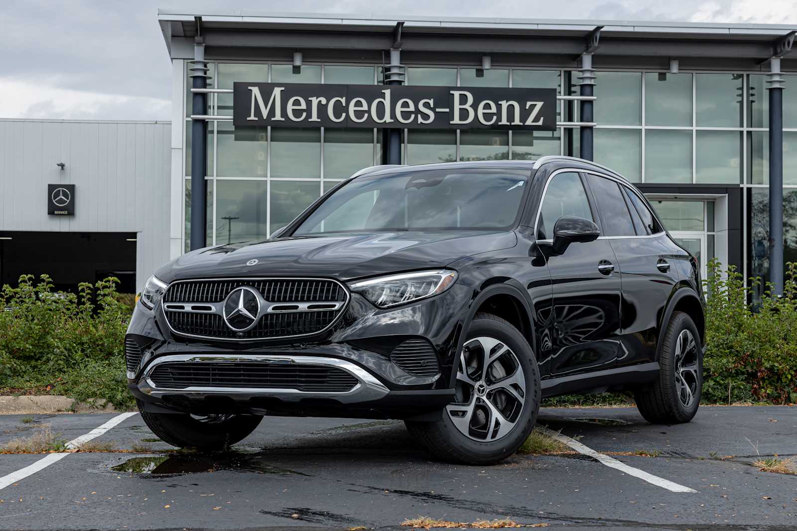 2026 Mercedes-Benz GLC Base's photo