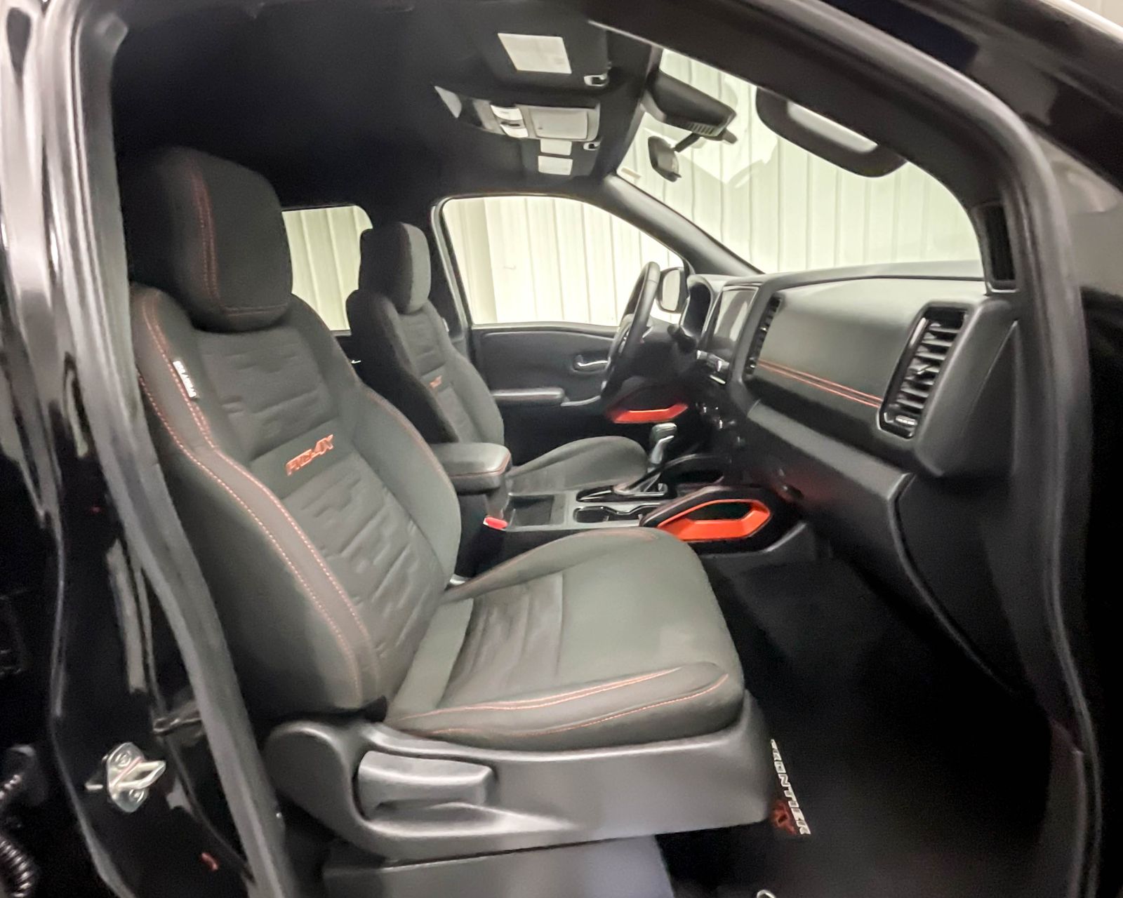 2023 Nissan Frontier PRO-4X photo 15