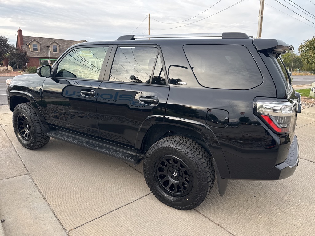 2024 Toyota 4Runner SR5 photo 5