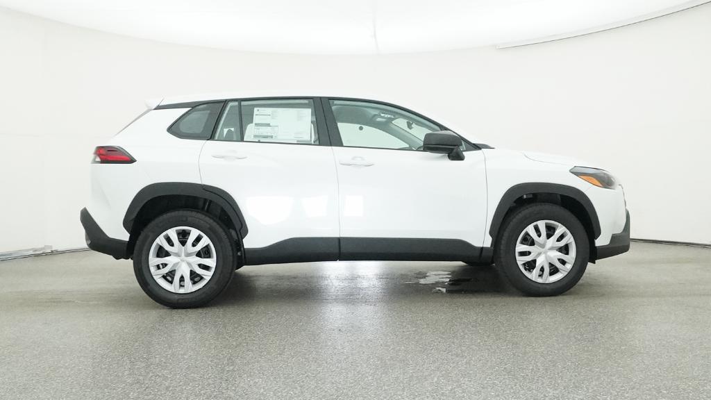 2026 Toyota Corolla Cross L photo 26