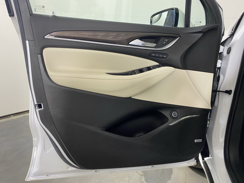 2022 Buick Enclave Avenir photo 24