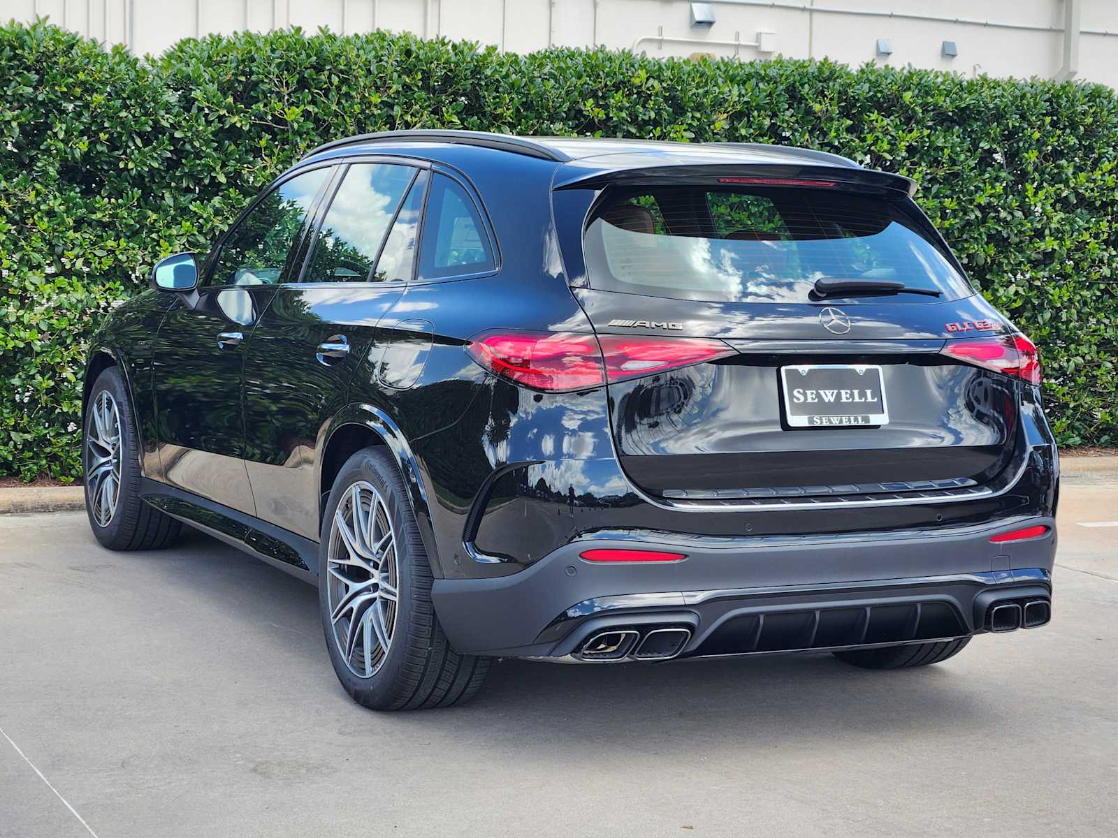 2025 Mercedes Benz GLC AMG 63 S E PERFORMANCE photo 3