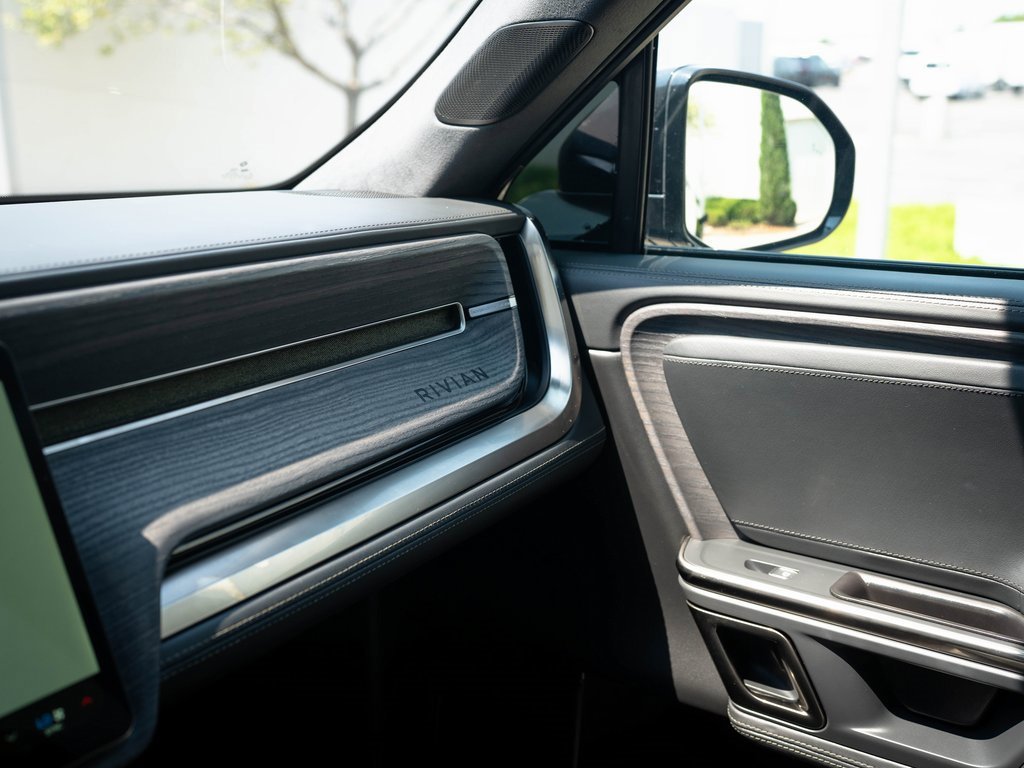 2023 Rivian R1T Adventure photo 26