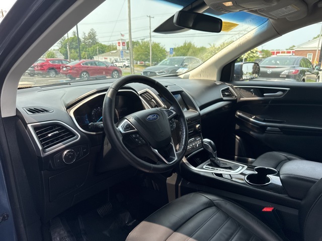 2018 Ford Edge SEL photo 5